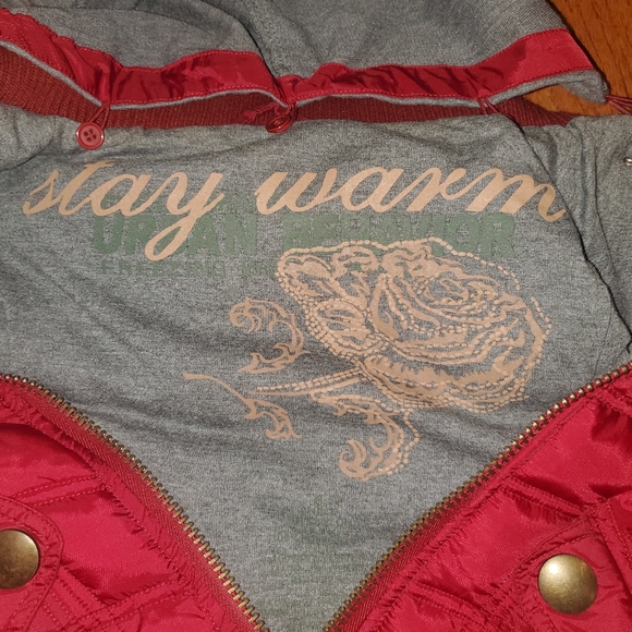 Red Marron puffer vest. Urban behavior. Size small - Picture 4 of 8